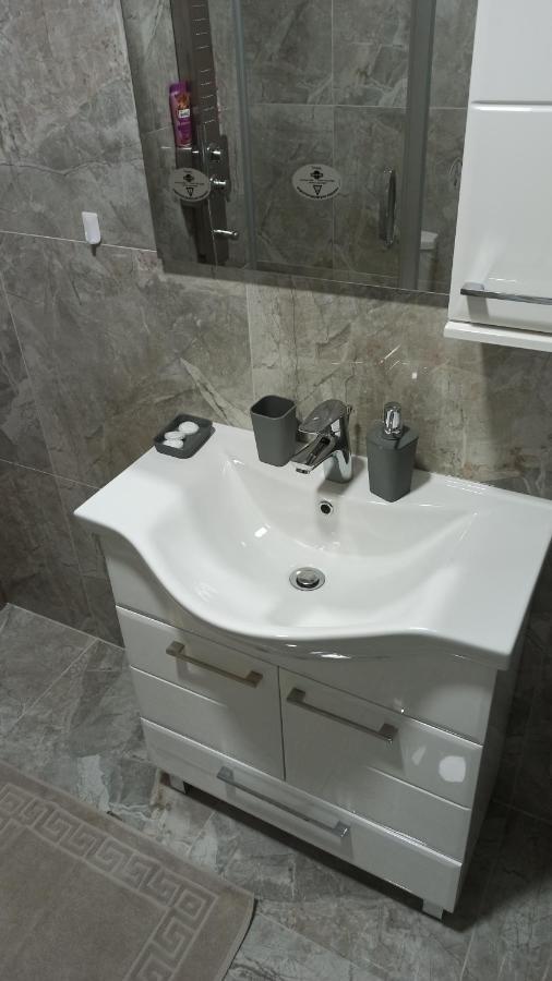 Studio Trg Apartment Uzice Luaran gambar